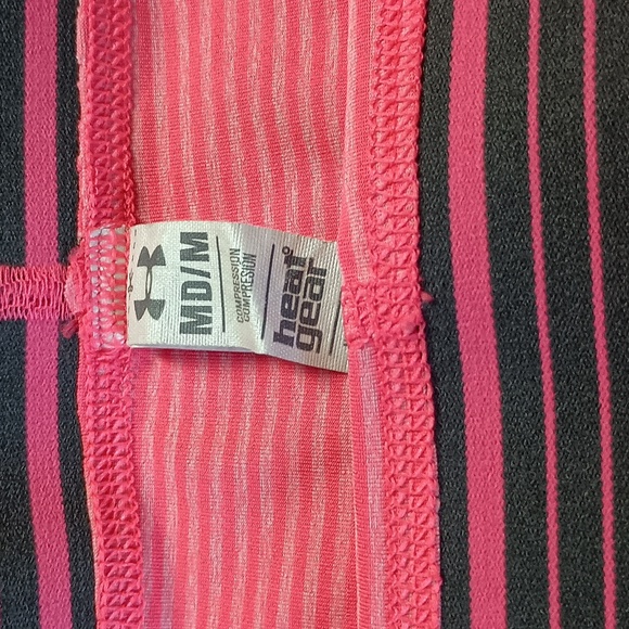 Under Armour Pink Heat Gear Women's Size Medium - Picture 4 of 6